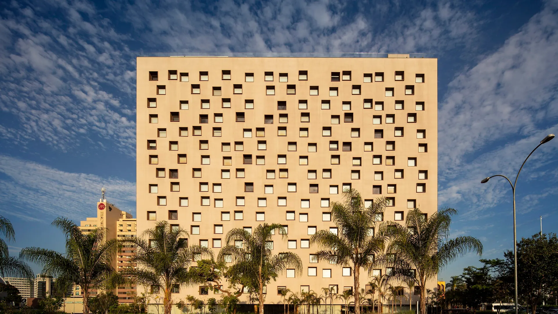 B Hotel Brasília
